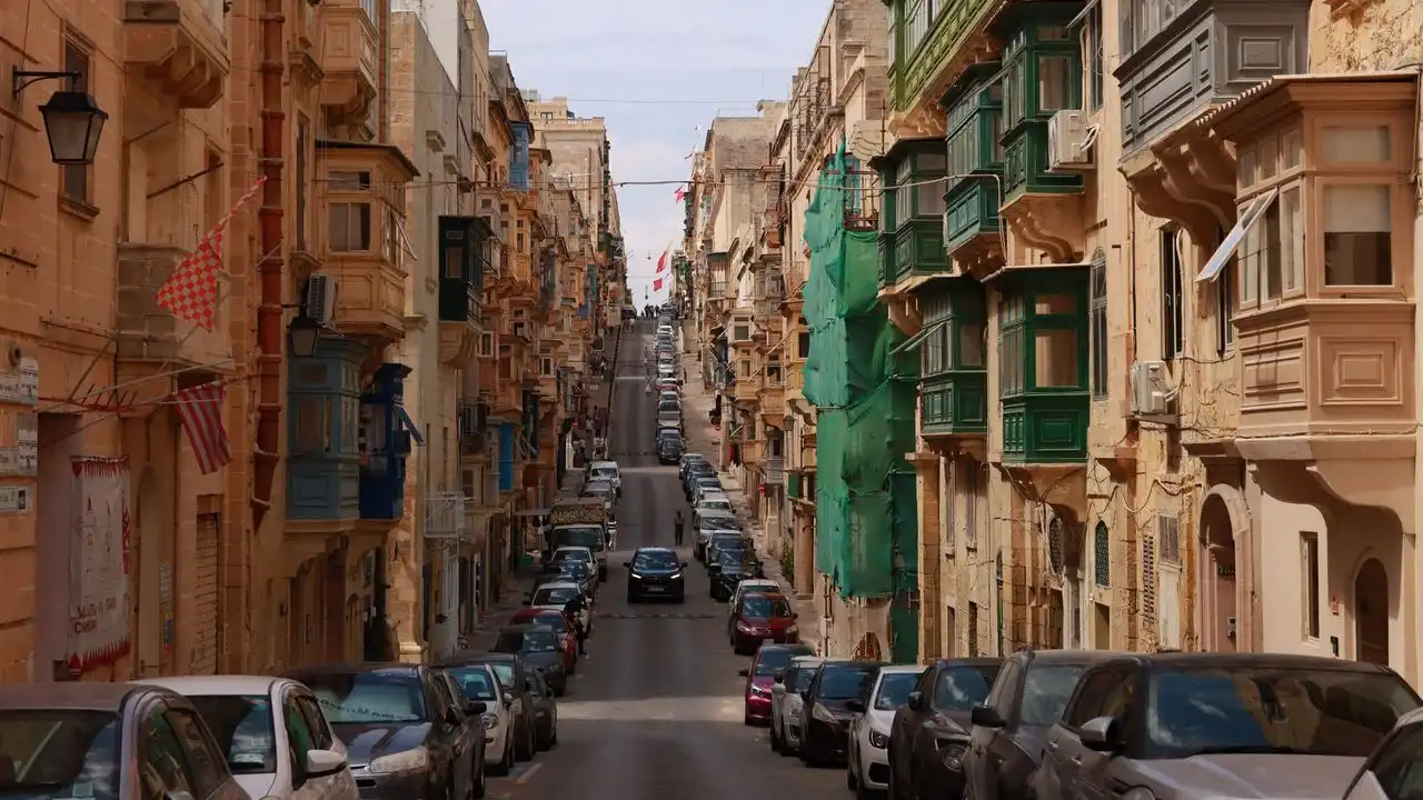 High-Quality Podcasts For Intermediate Maltese Learners